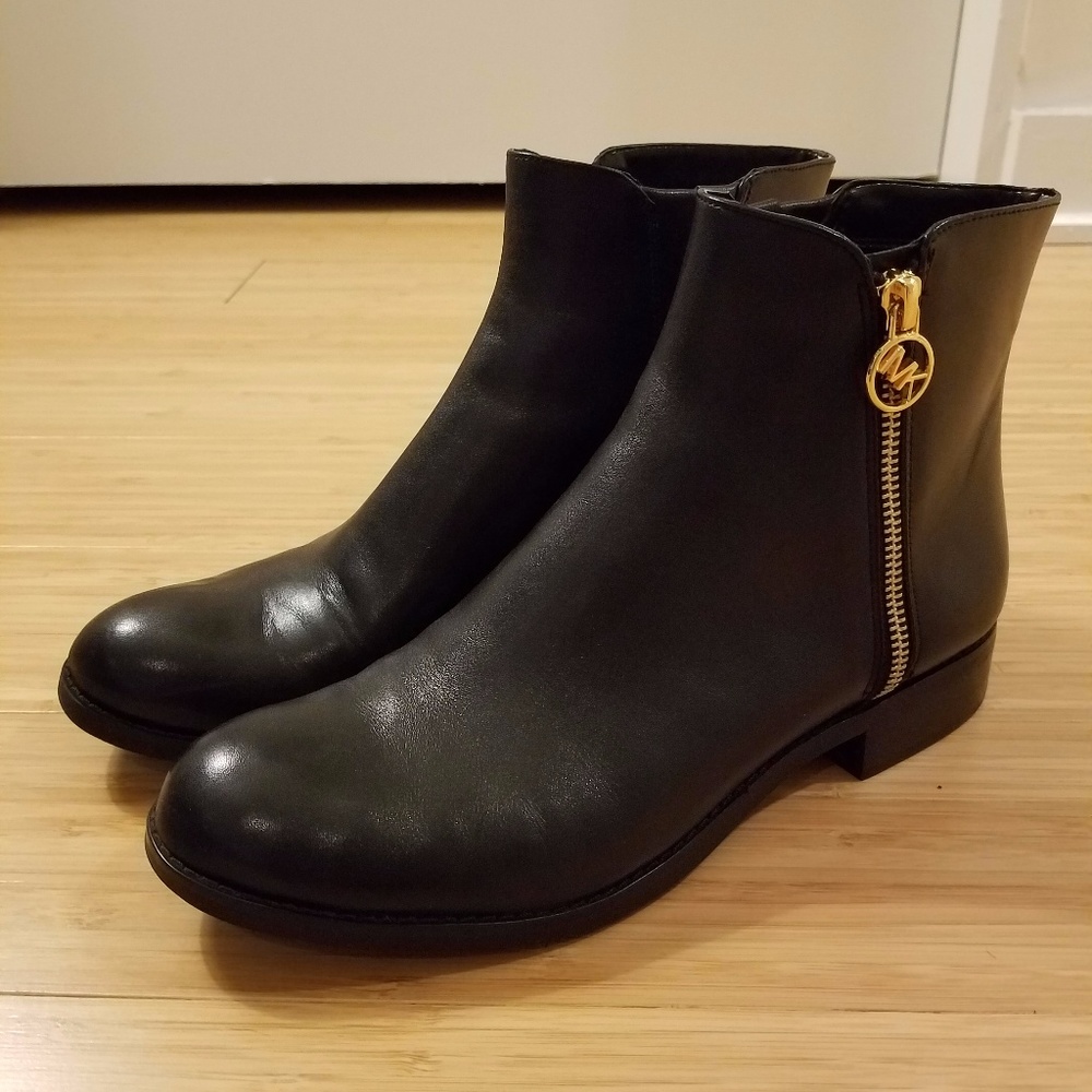 Michael Kors Jaycie bootie